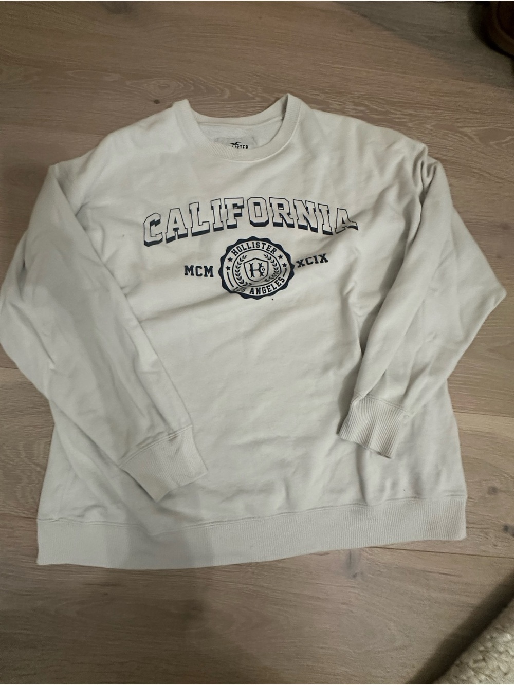 Hollister Crewneck Sweatshirt in White with Navy California Graphic